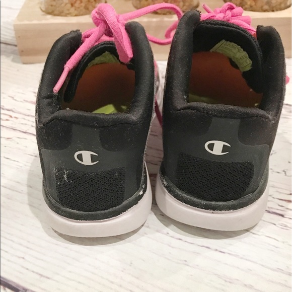 Girls pink/black Champion sneakers - Picture 6 of 8